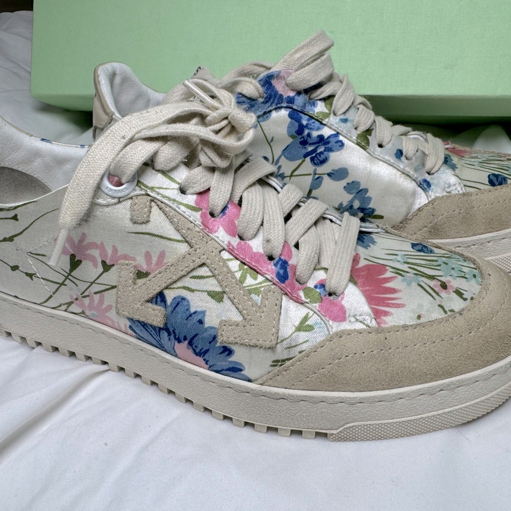 OFF-White C/O Virgil Abloh Floral Sneaker Cream / Blue Rare Women's 6
